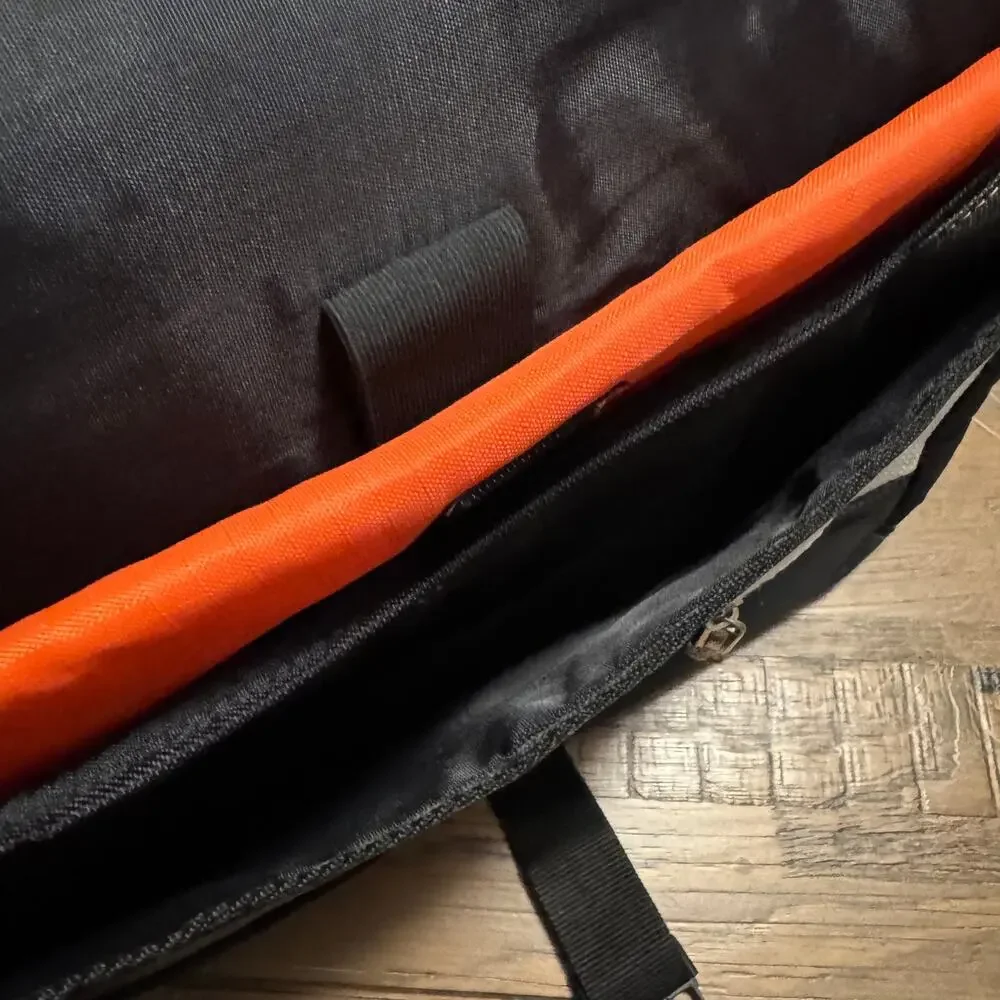 Targus Rugged Laptop Messenger Bag Computer Case Padded Air Mesh Briefcase